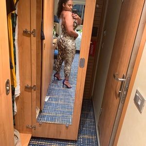 Cute jumpsuit from Mande